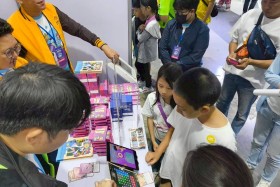 STKC ออกบูธจัดแสดงชิ้นงานชุด ตารางธาตุ ในรูปแบบ AR card สร้า ... Image 127